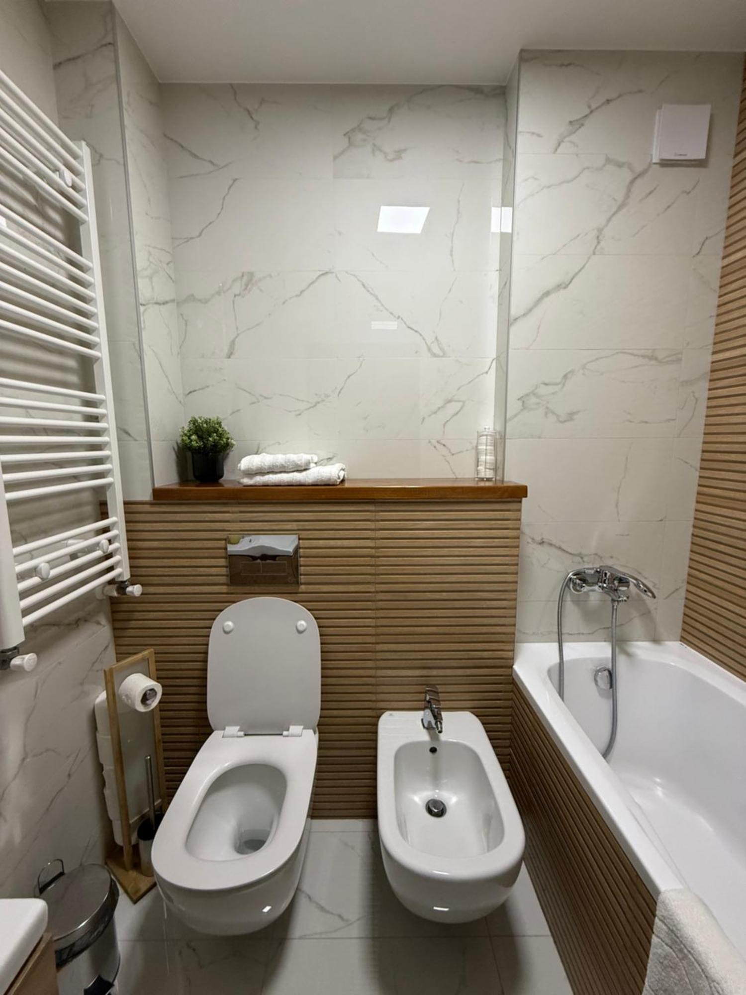Illy Home Râmnicu Vâlcea Eksteriør bilde